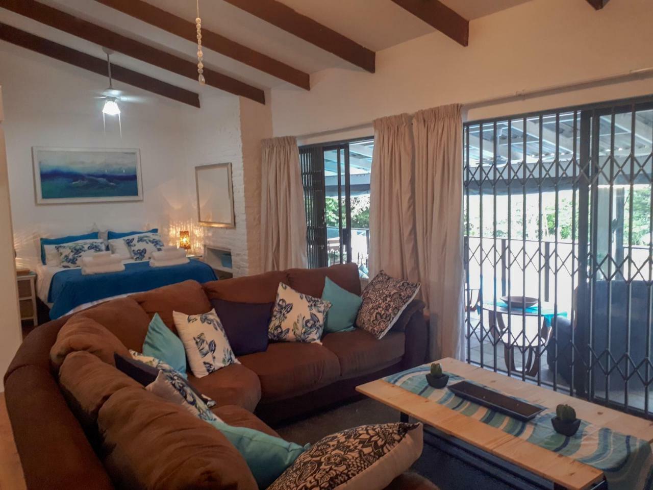 Umtamvuna View Cabanas Port Edward Exterior photo